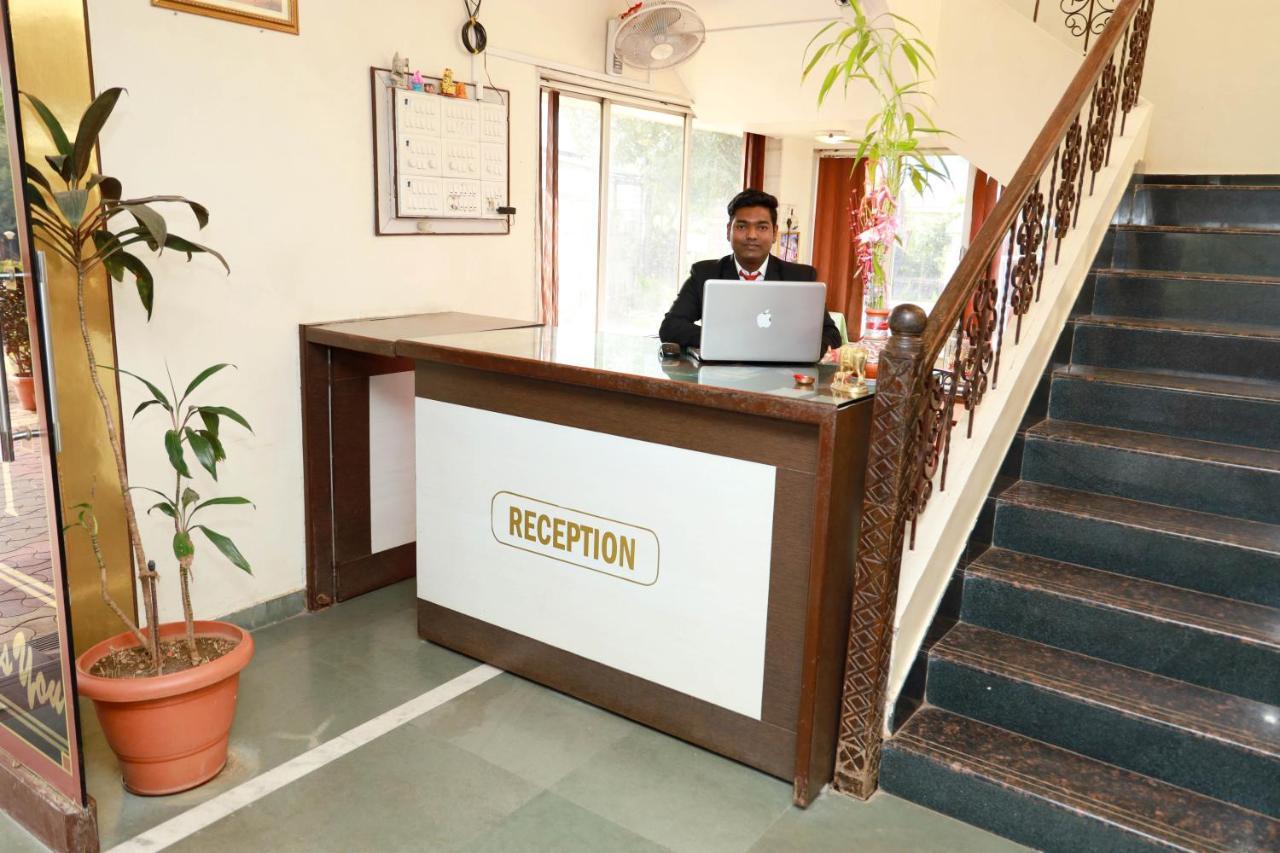 Hotel Manik Moti Лонавла Екстер'єр фото