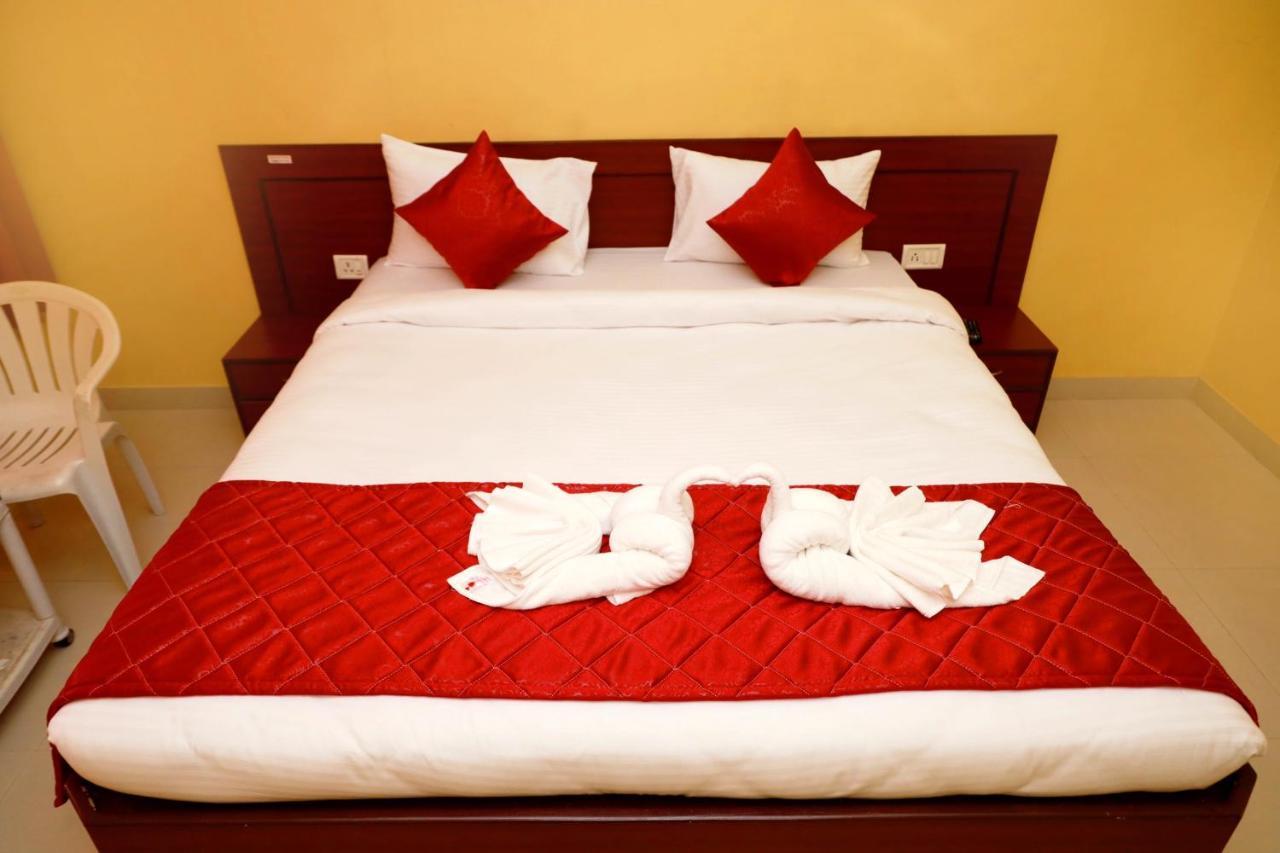 Hotel Manik Moti Лонавла Екстер'єр фото